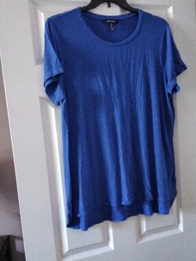 Short Sleeve Crewneck Tee in Royal Blue